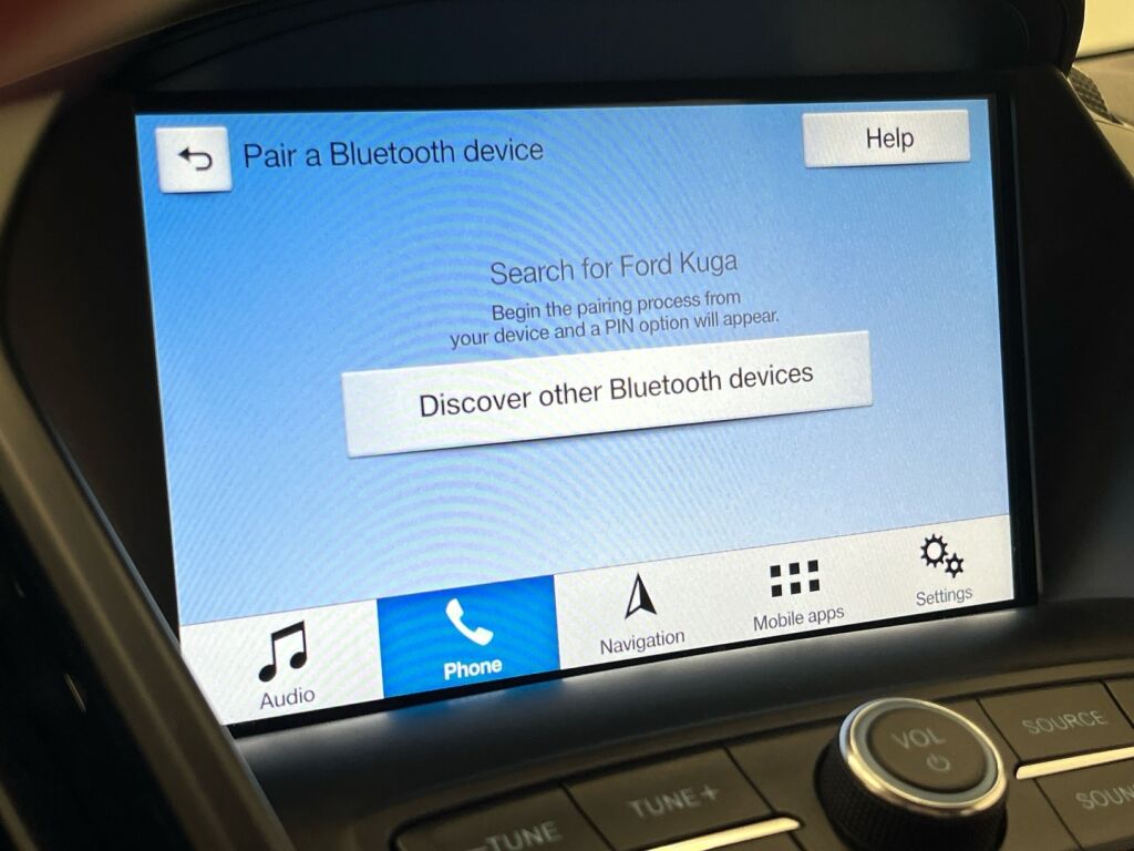 Ford Kuga 2018 Musta