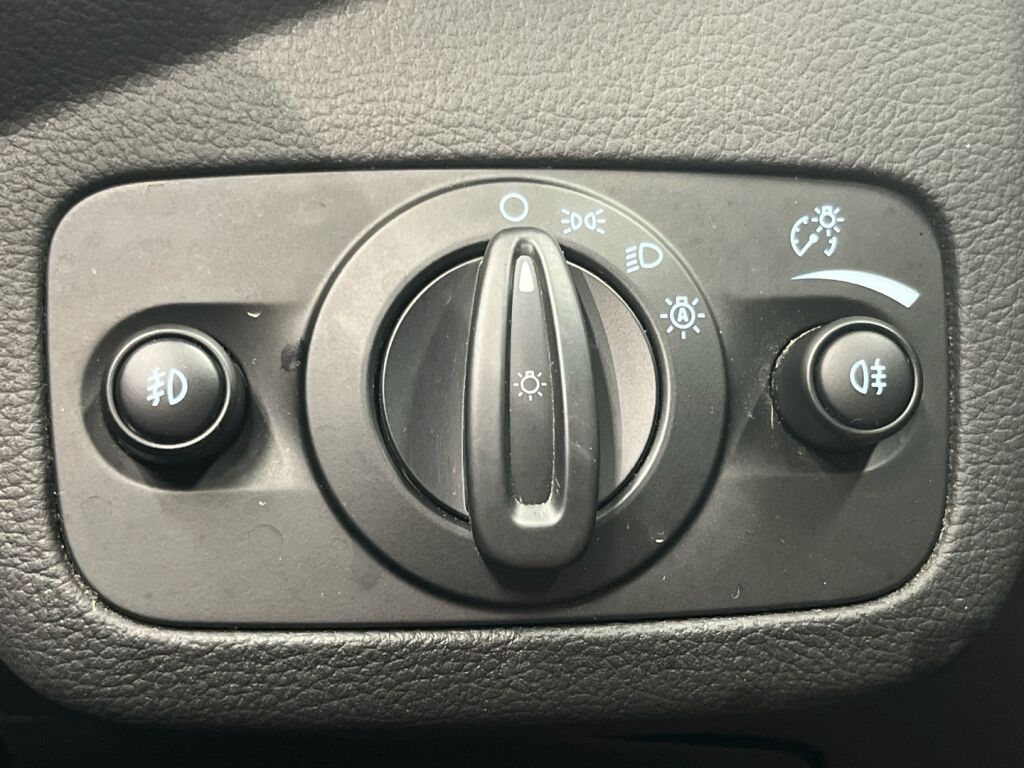 Ford Kuga 2018 Musta