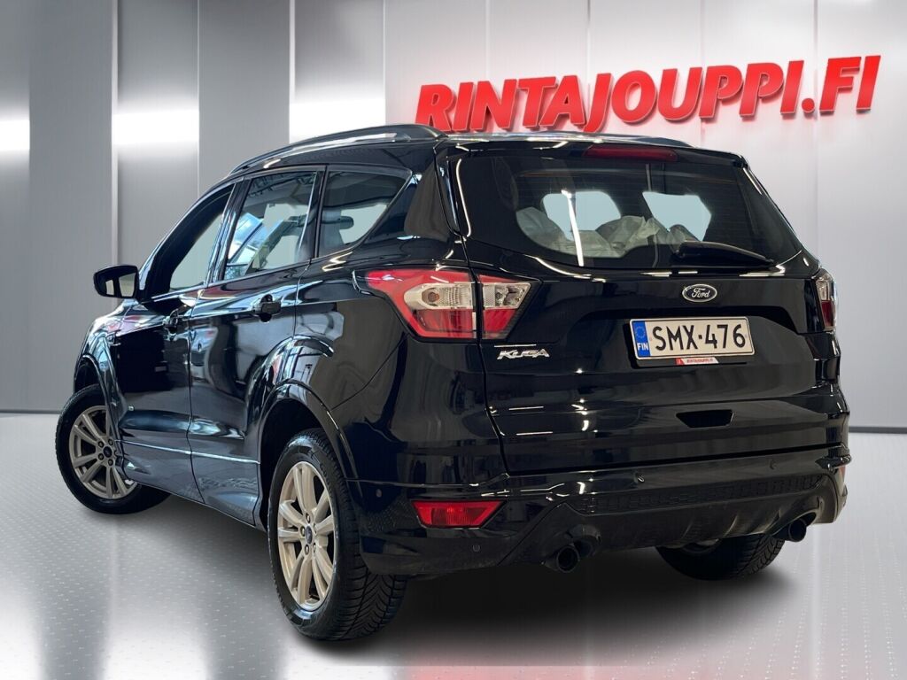 Ford Kuga 2018 Musta