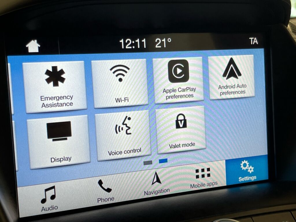 Ford Kuga 2018 Musta