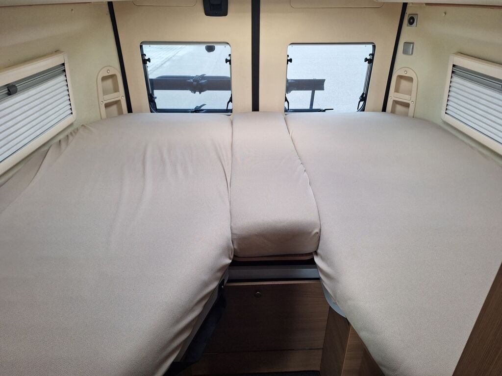 Adria Twin 640 SL 2018 Valkoinen