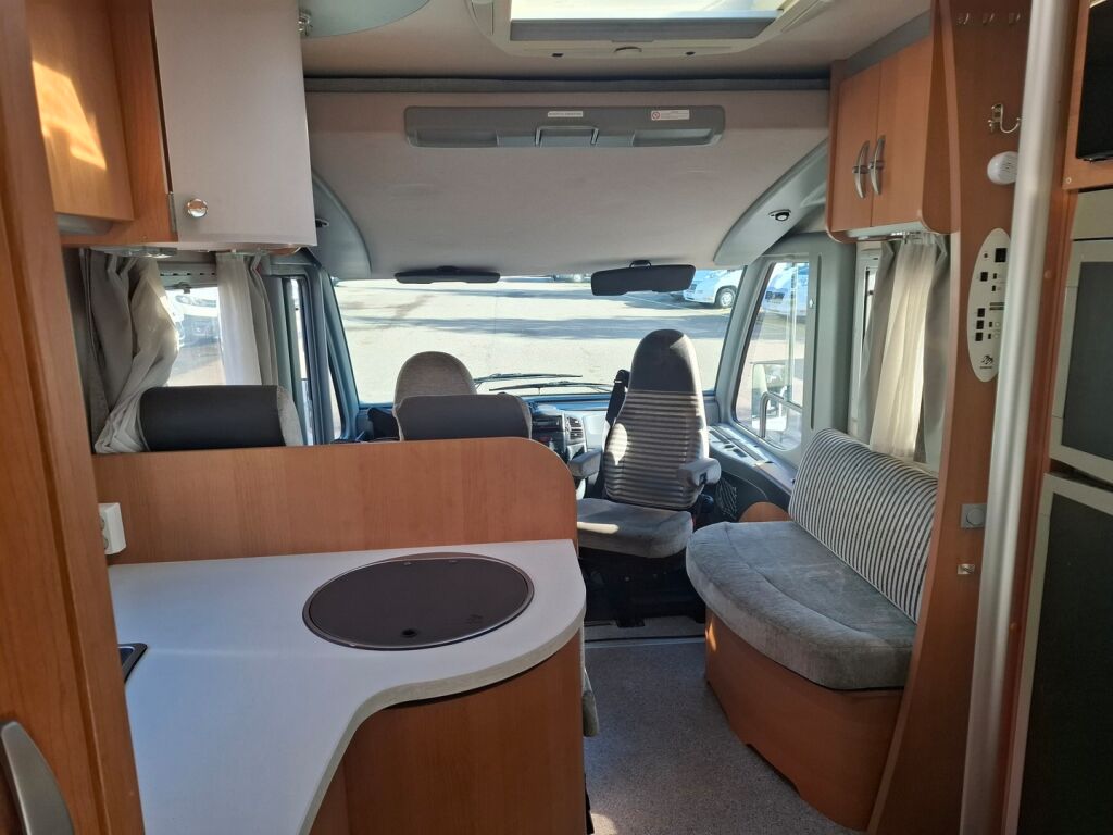 Knaus SunLiner 655 MF 2006 Valkoinen