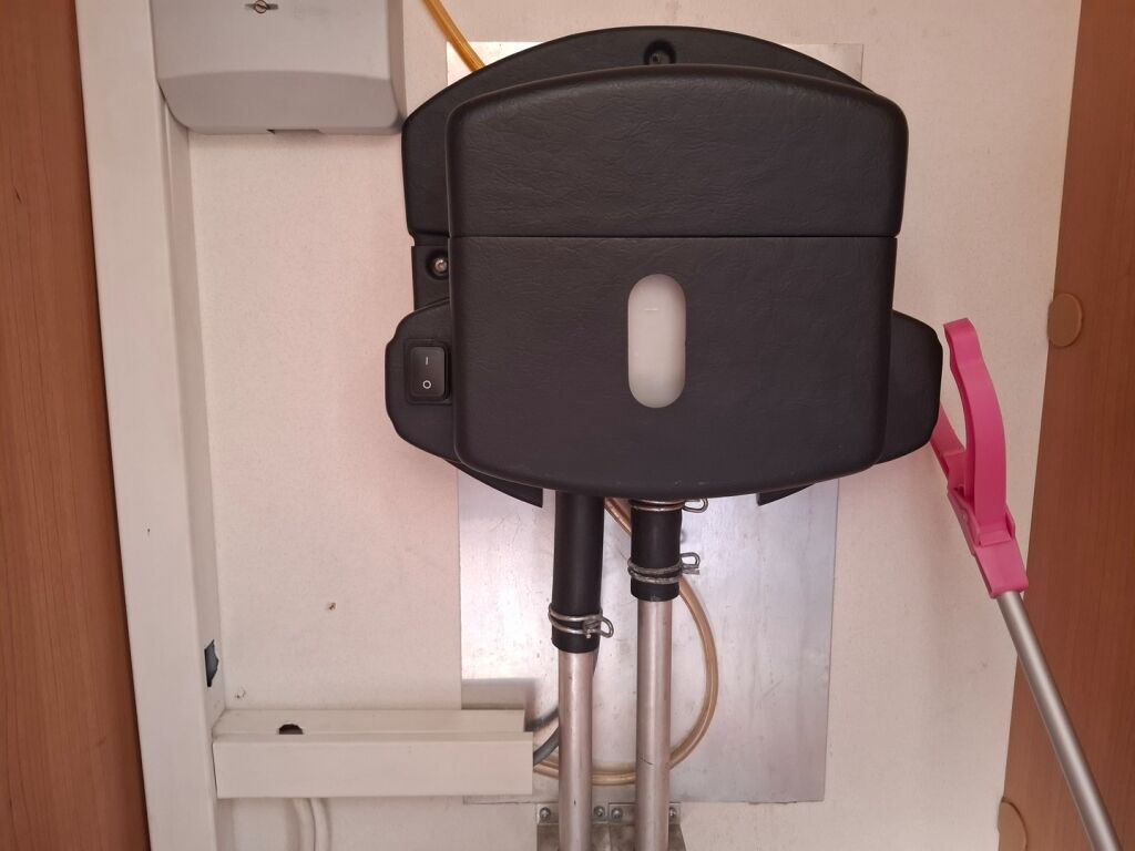 Knaus SunLiner 655 MF 2006 Valkoinen