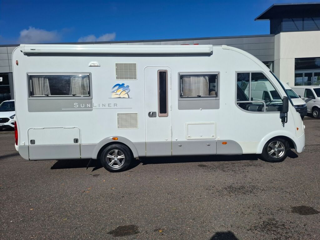 Knaus SunLiner 655 MF 2006 Valkoinen