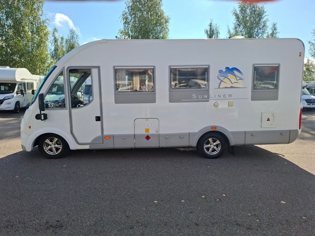 Knaus SunLiner 655 MF 2006 Valkoinen