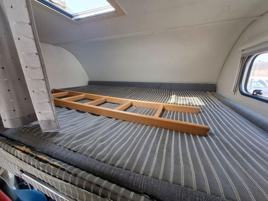 Bürstner A 530 2003 Valkoinen