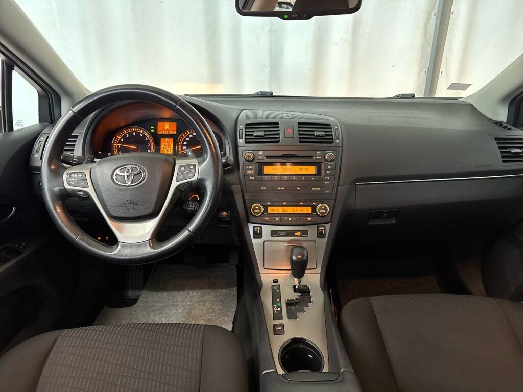 Toyota Avensis 2009 Harmaa