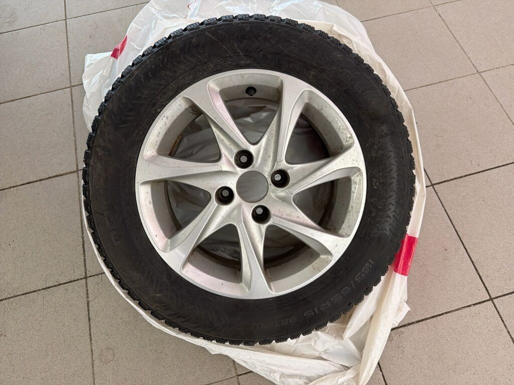 Peugeot 208 2016 Sininen