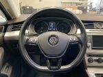 Volkswagen Passat 2016 Keltainen