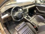 Volkswagen Passat 2016 Keltainen