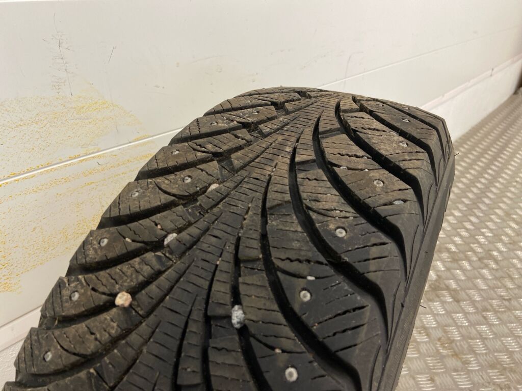 Volkswagen Passat 2016 Keltainen