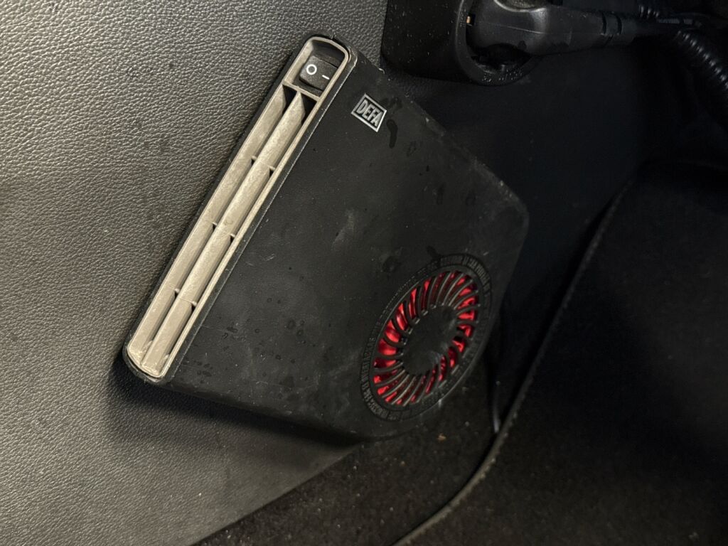 Opel Astra 2016 Punainen