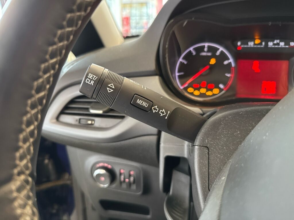 Opel Corsa 2016 Sininen