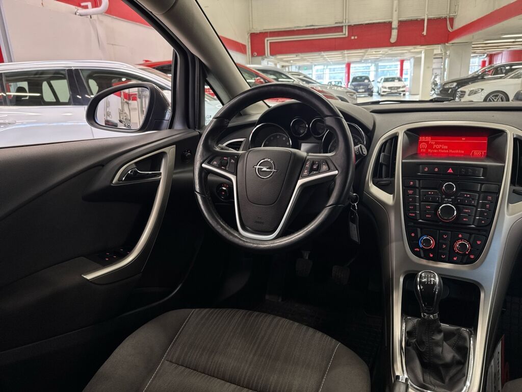 Opel Astra 2012 Harmaa