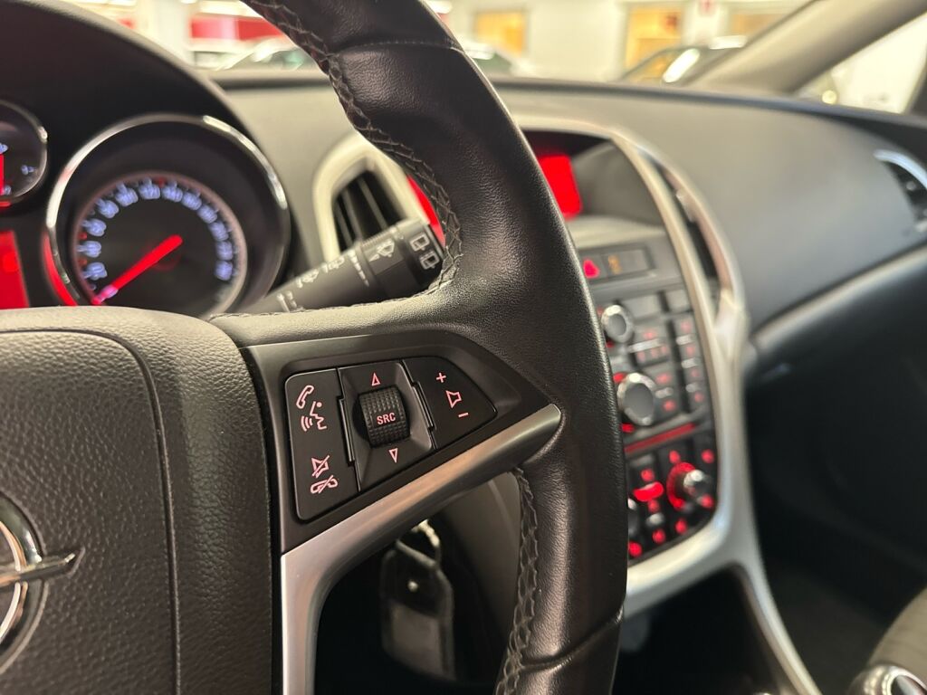 Opel Astra 2012 Harmaa