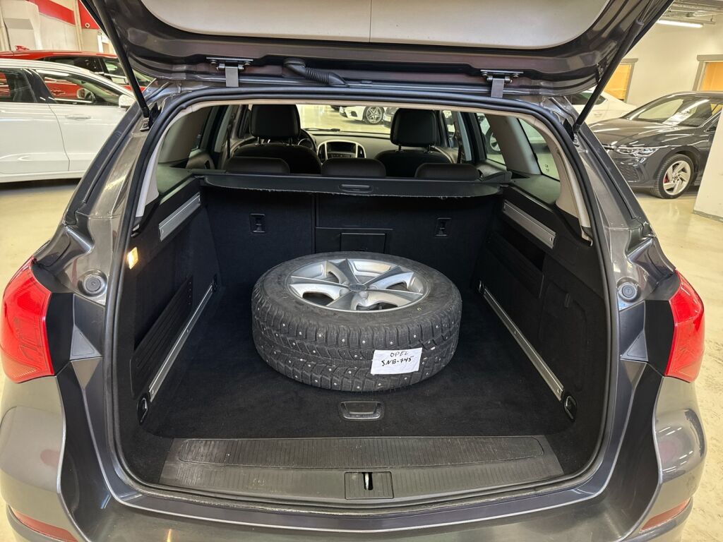 Opel Astra 2012 Harmaa