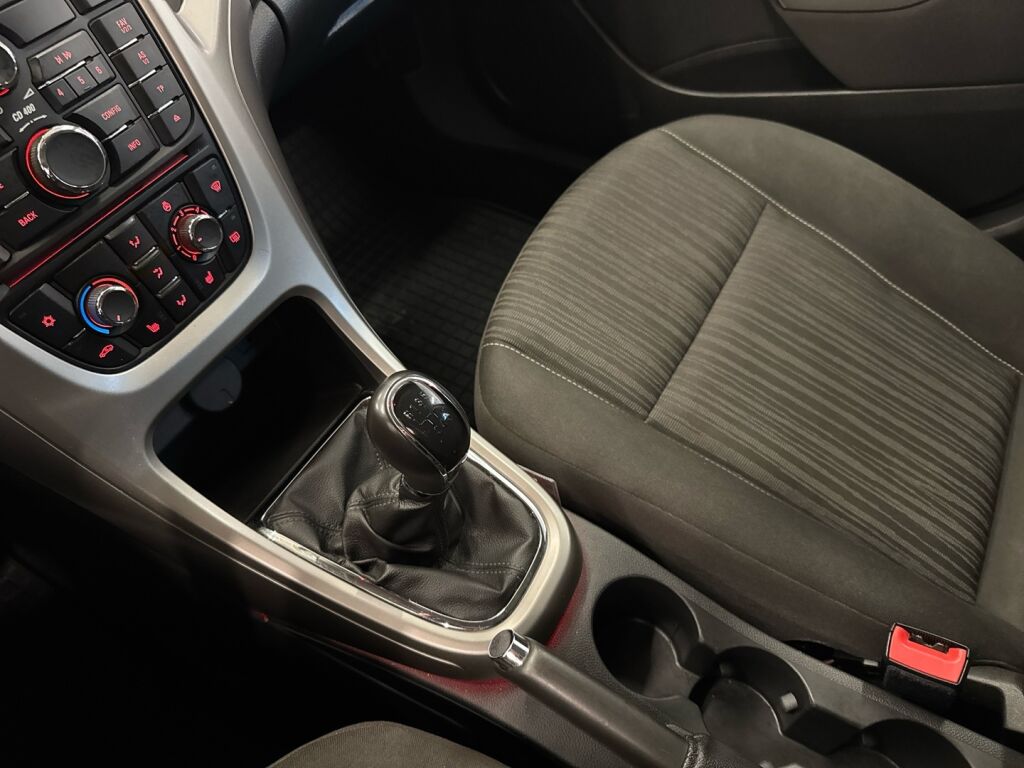 Opel Astra 2012 Harmaa