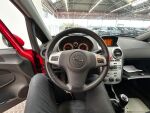 Opel Corsa 2012 Punainen
