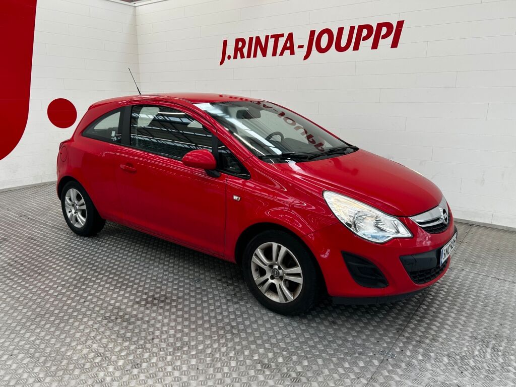 Opel Corsa 2012 Punainen