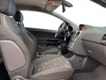 Opel Corsa 2012 Punainen