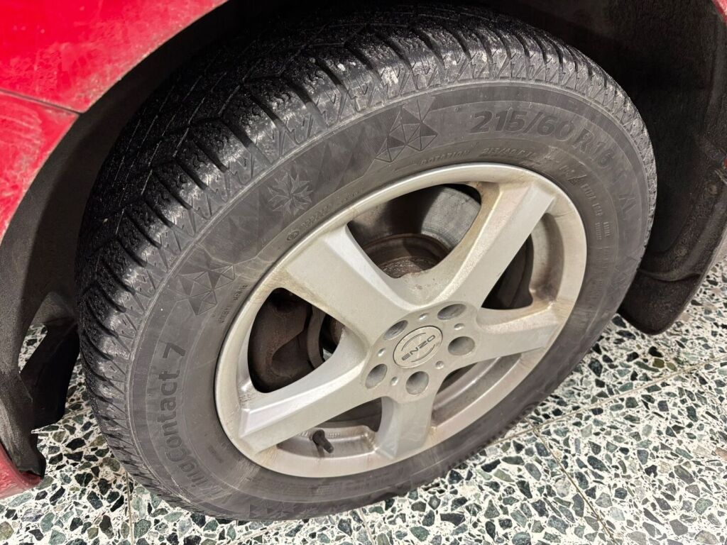 Seat Alhambra 2012 Punainen