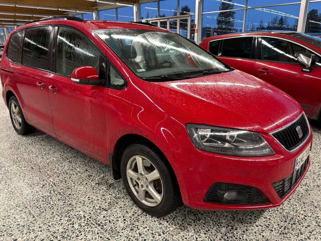 Seat Alhambra 2012 Punainen