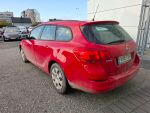 Opel Astra 2012 Punainen