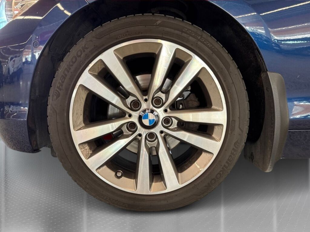 BMW 120 2016 Sininen