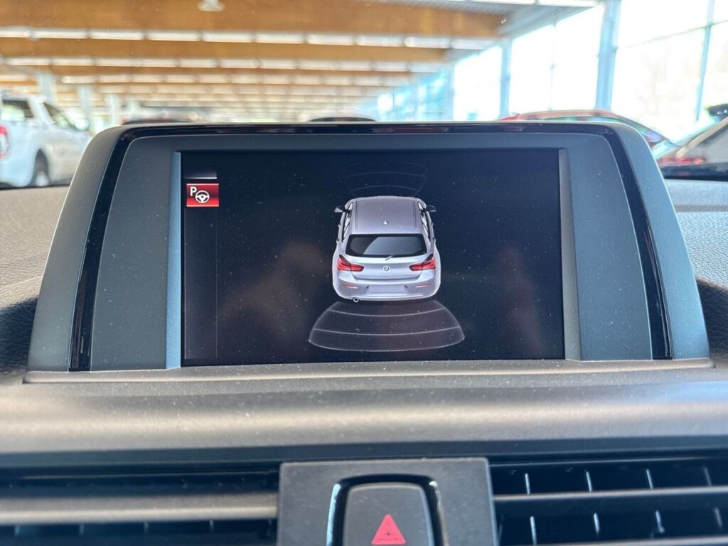 BMW 120 2016 Sininen