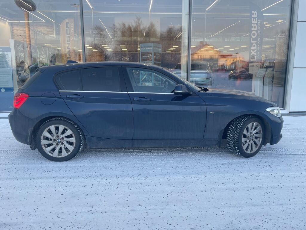 BMW 120 2016 Sininen
