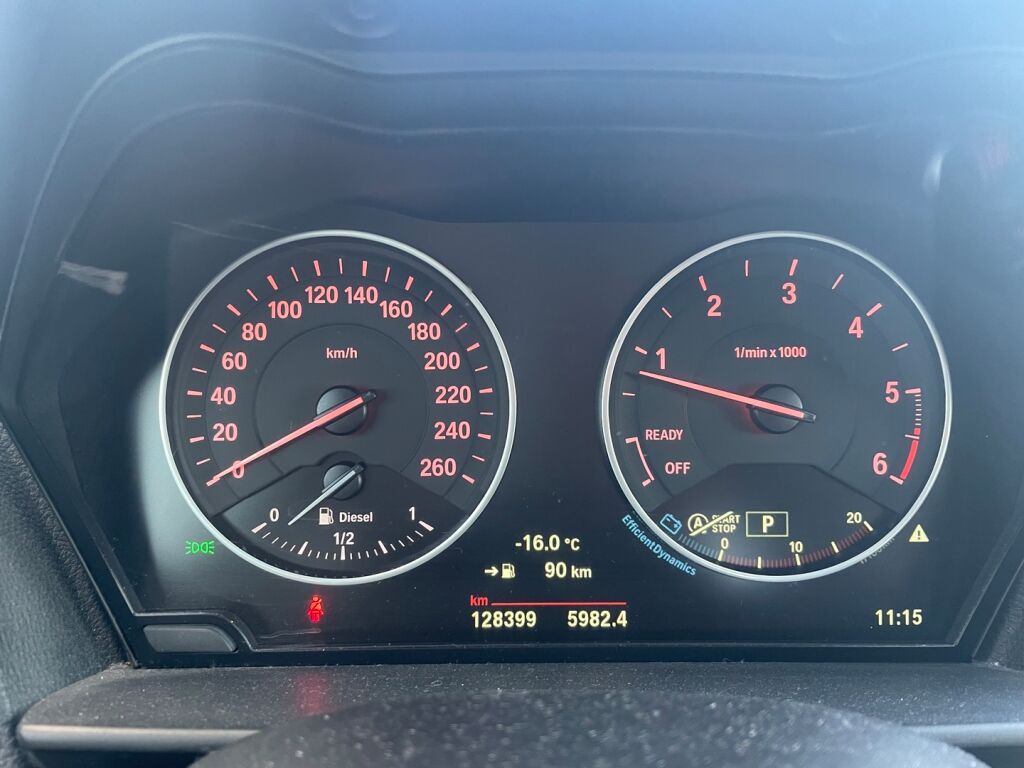 BMW 120 2016 Sininen