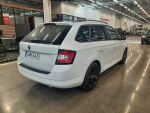 Skoda Fabia 2015 Valkoinen