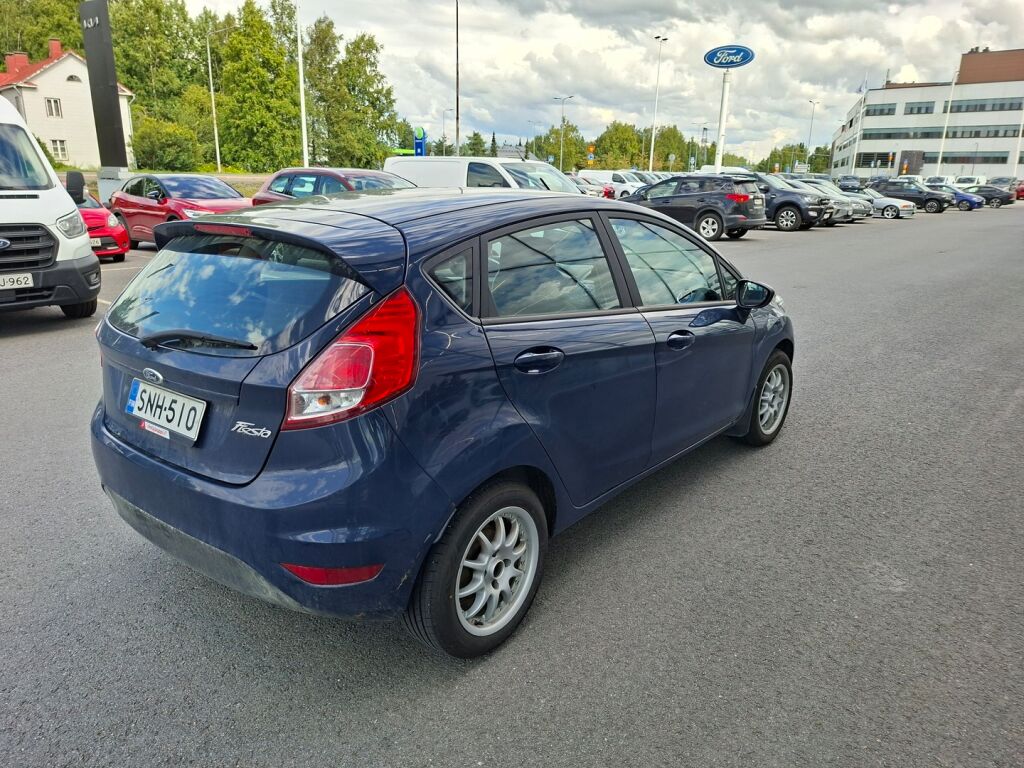 Ford Fiesta 2015 Sininen