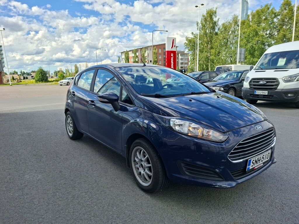 Ford Fiesta 2015 Sininen