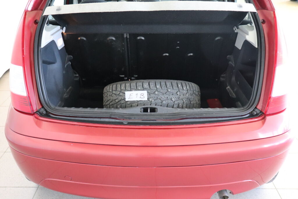Citroen C3 2006 Punainen