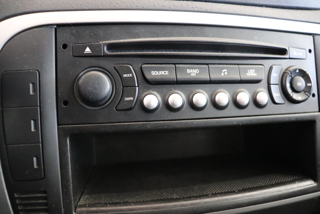 Citroen C3 2006 Punainen