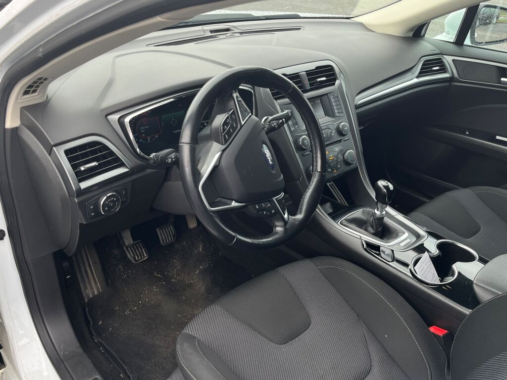 Ford Mondeo 2016 Valkoinen