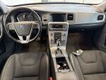 Volvo V60 Cross Country 2015 Punainen