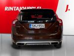 Volvo V60 Cross Country 2015 Punainen