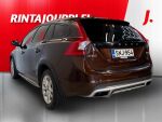 Volvo V60 Cross Country 2015 Punainen
