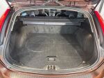 Volvo V60 Cross Country 2015 Punainen