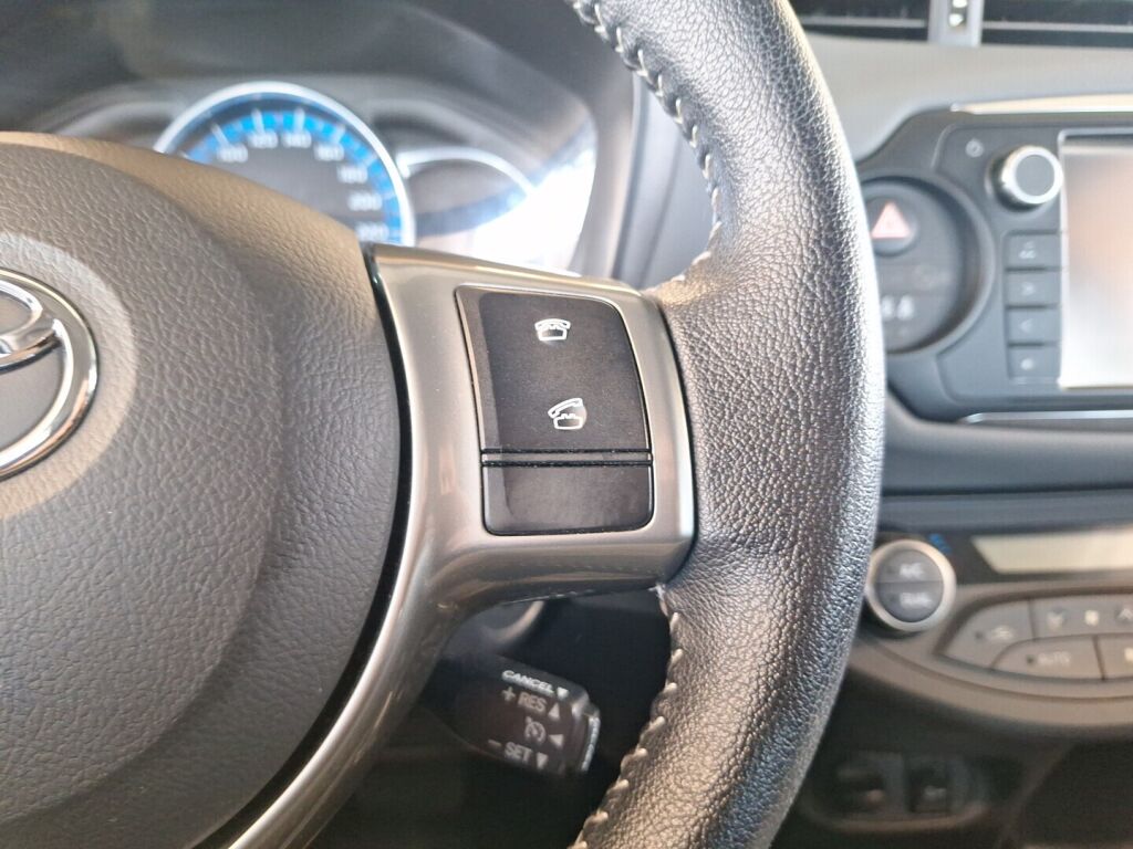 Toyota Yaris 2015 Sininen