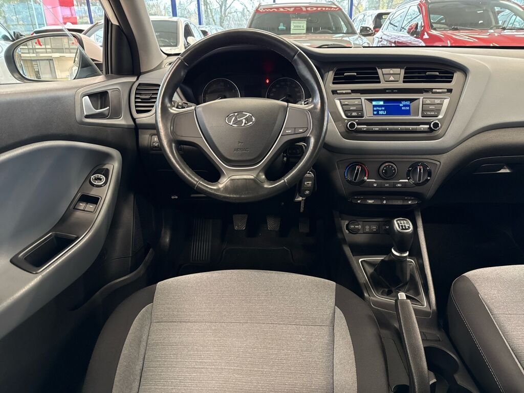 Hyundai i20 5d 2015 Valkoinen