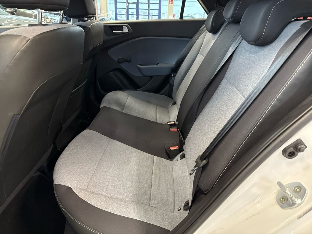 Hyundai i20 5d 2015 Valkoinen