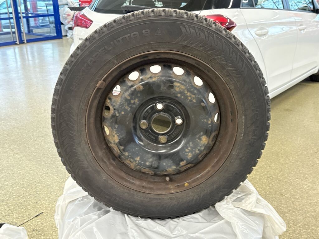 Hyundai i20 5d 2015 Valkoinen