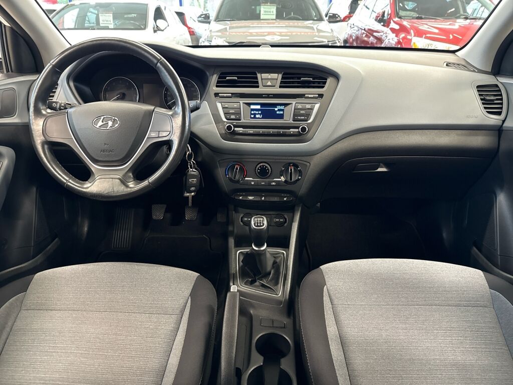 Hyundai i20 5d 2015 Valkoinen