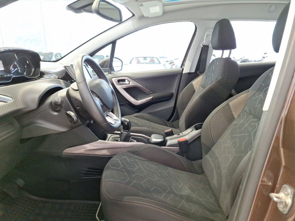 Peugeot 2008 2015 Ruskea (beige)