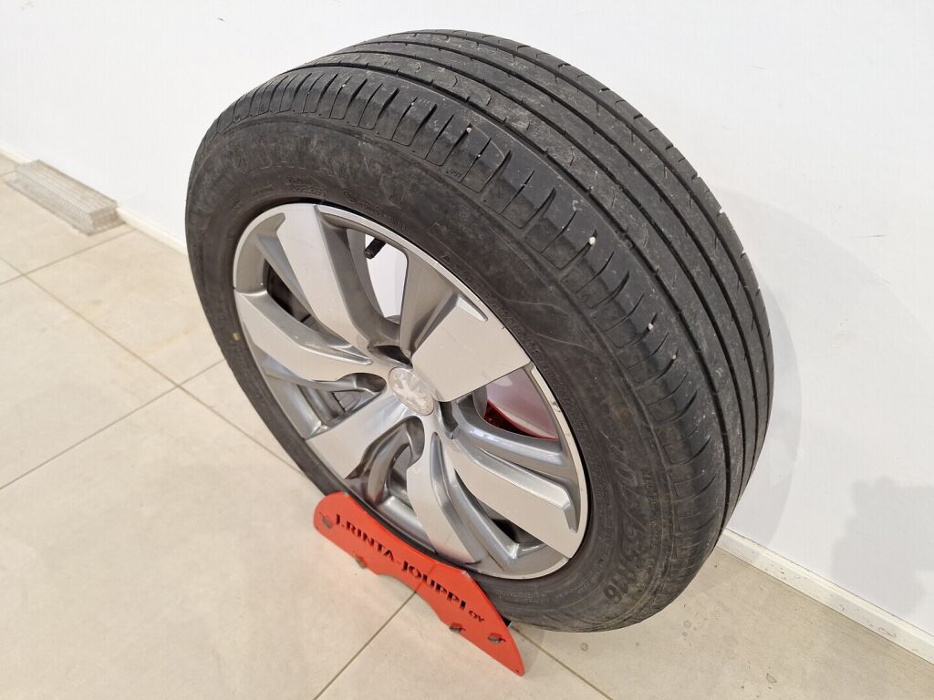 Peugeot 2008 2015 Ruskea (beige)