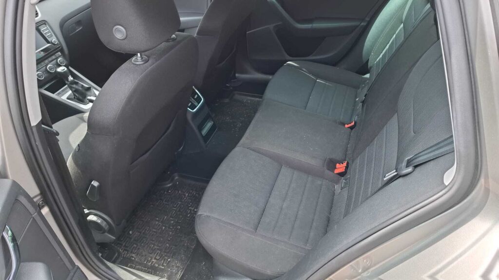 Skoda Octavia 2015 Ruskea (beige)