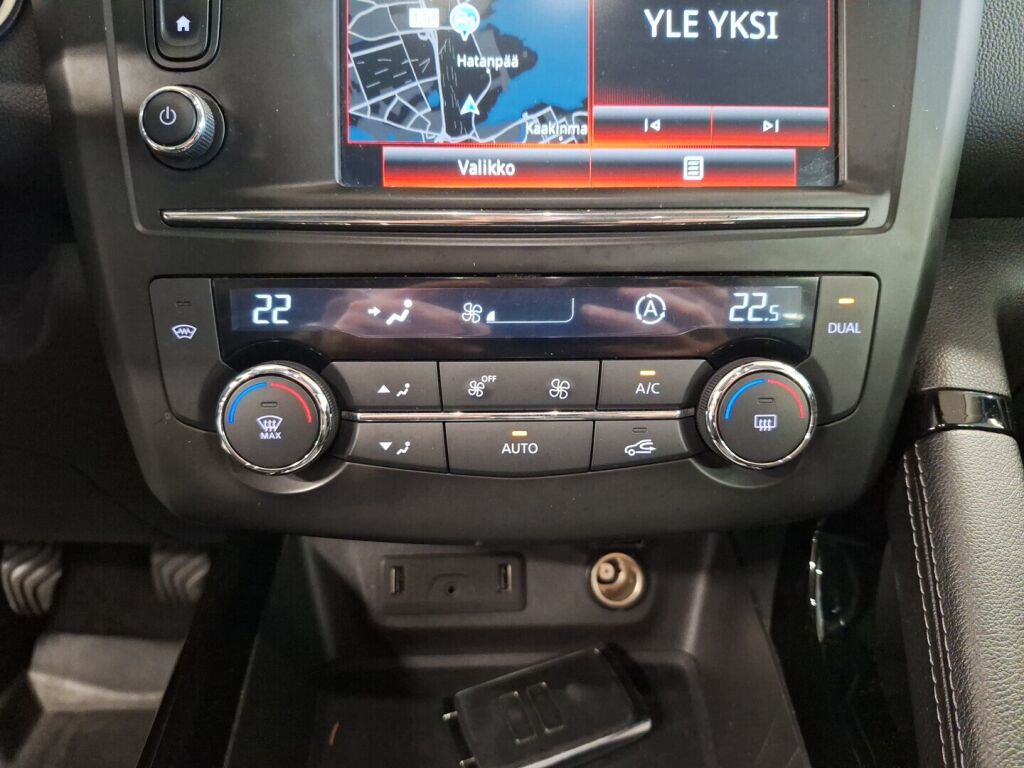 Renault Kadjar 2015 Punainen